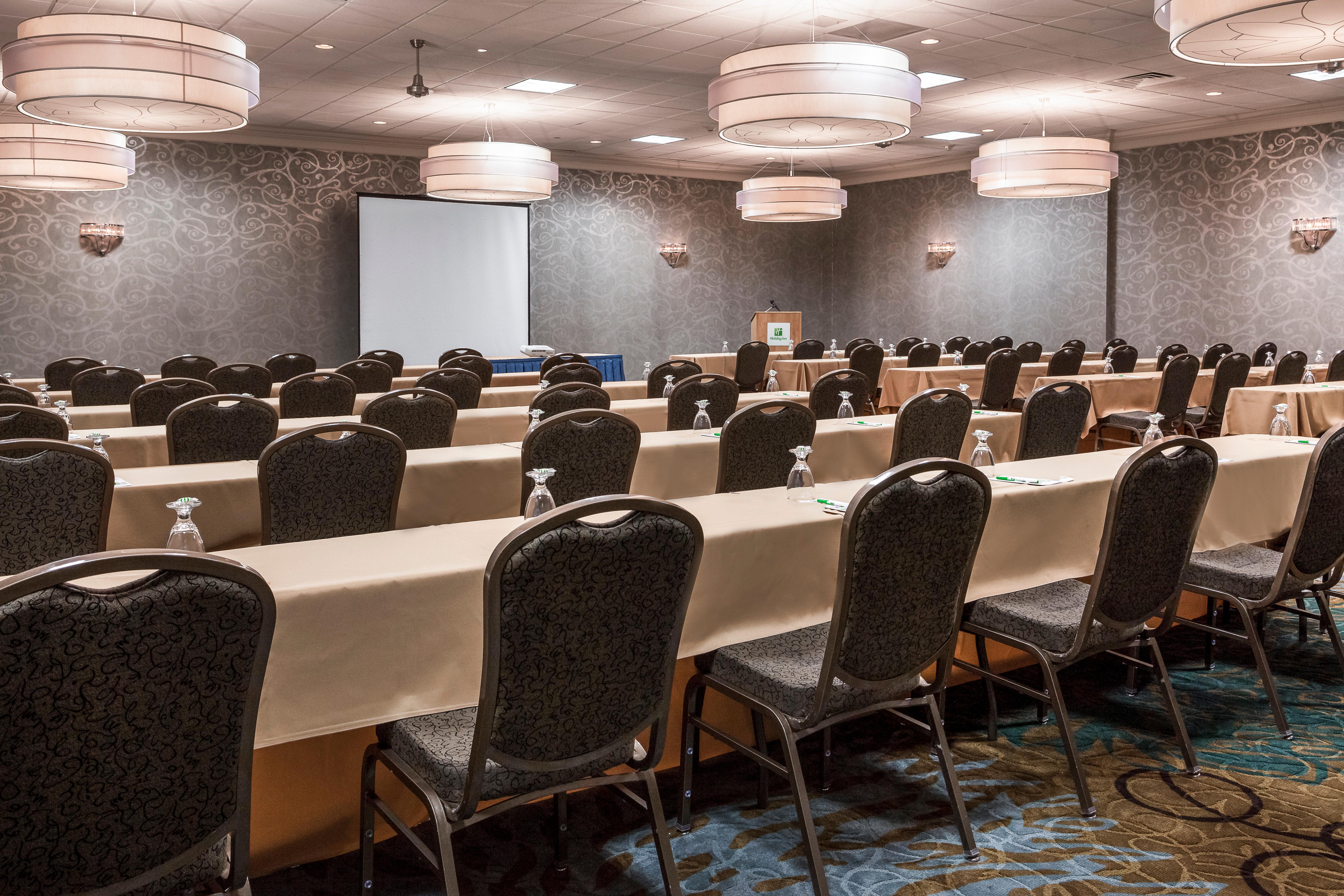Rock Island-quad Cities By Ihg Hotel
