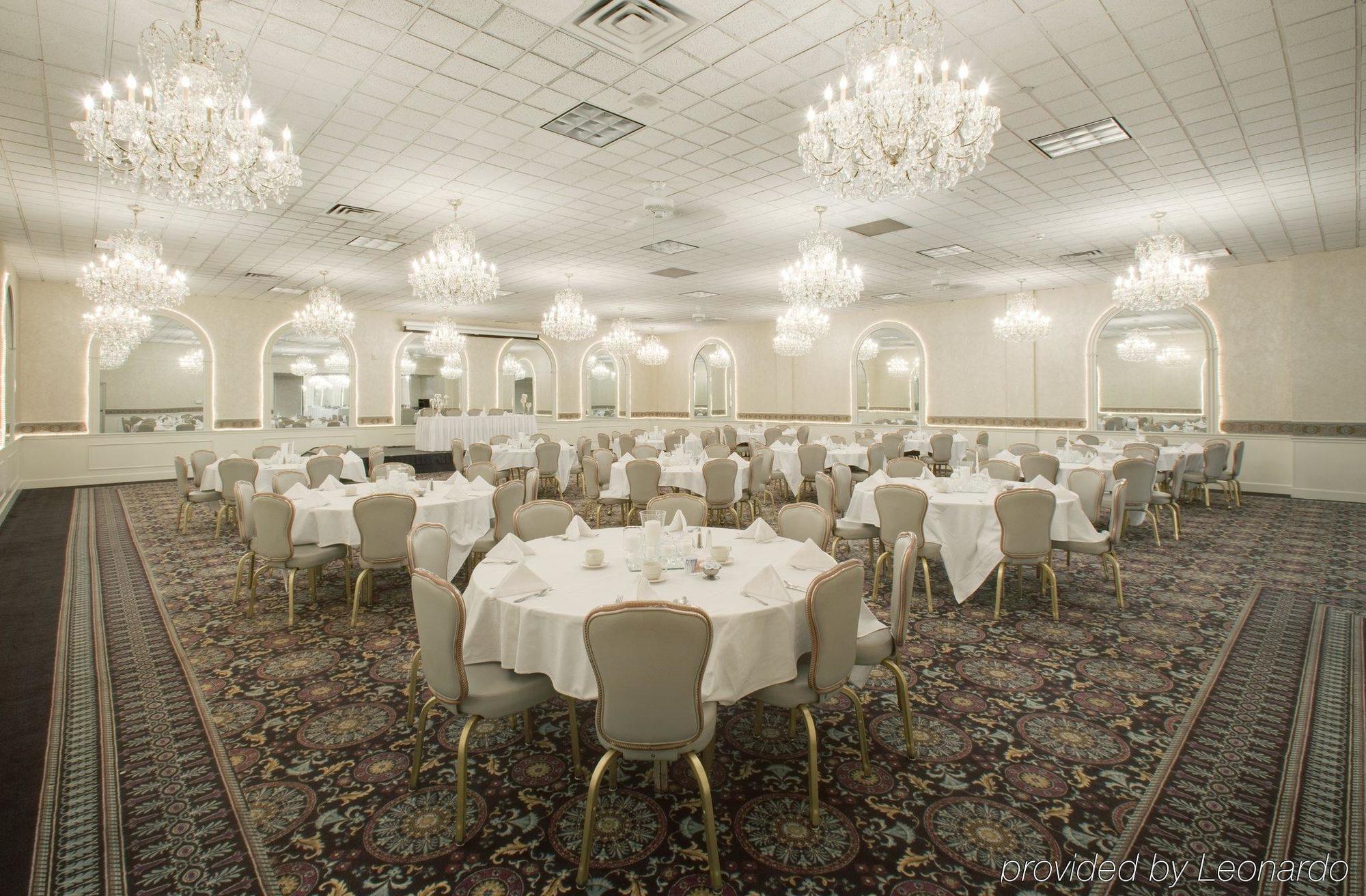 Rock Island-quad Cities By Ihg 3*